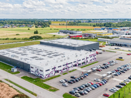 1_OIXIO Advisory viis läbi AI koolituse ja nüüd säästab Hanza 5,5h tööaega kuus