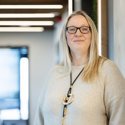 Katrin Gnidin OIXIO Advisory